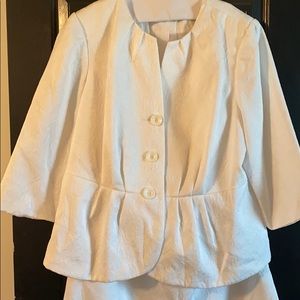White 2-piece skirt suit